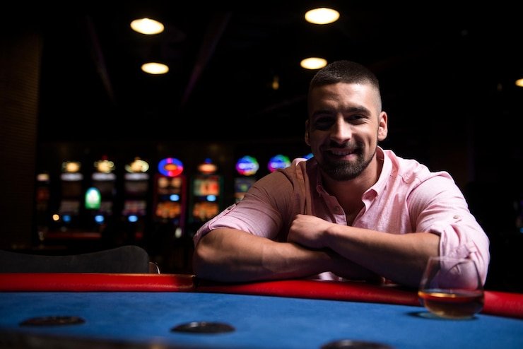 novidet Tu acceso a las mesas, slots y apuestas en un solo lugar
